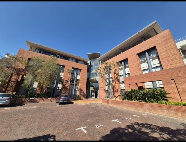 338M² OFFICE TO LET IN WOODMEAD